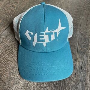 Yeti Coolers shark/fish snap back trucker hat